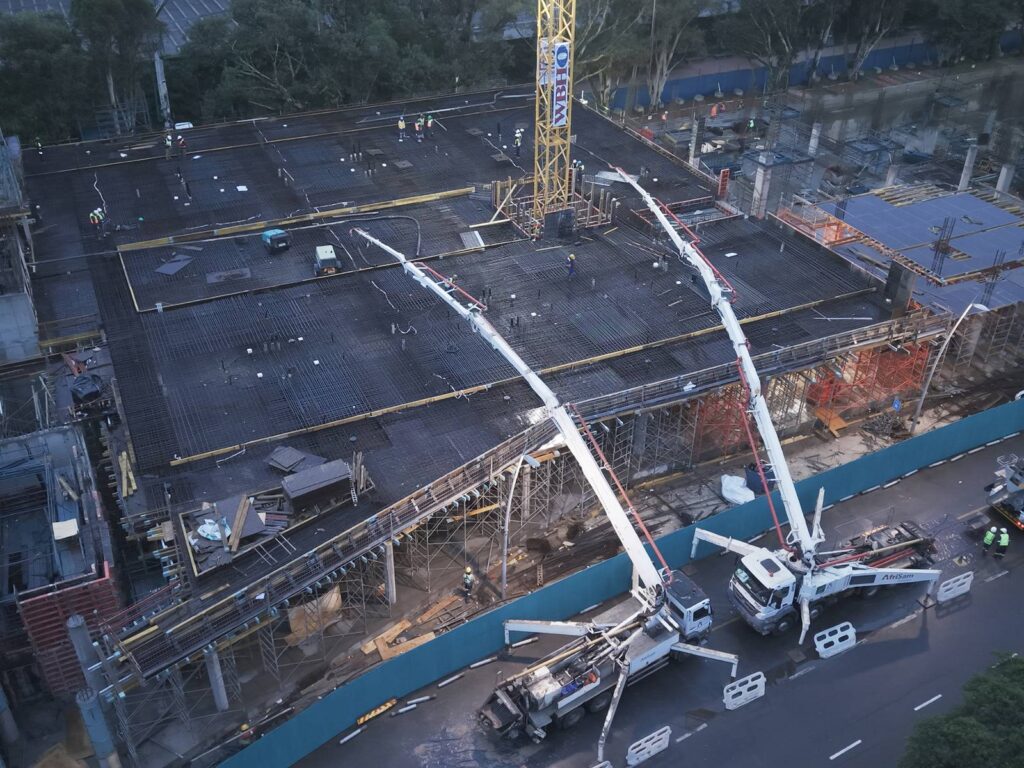The Granger Building, Cape Town 5 Aerial view of boom pumps placing concrete on The Granger Building slab